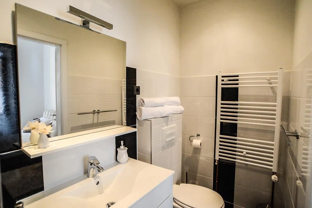 City Center Rooms Пула 3*,  Хорватия