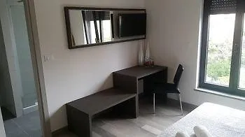 City Center Rooms Пула Отель типа 