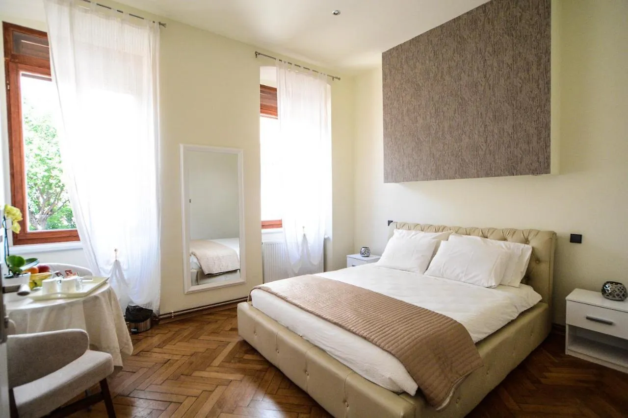 City Center Rooms Пула