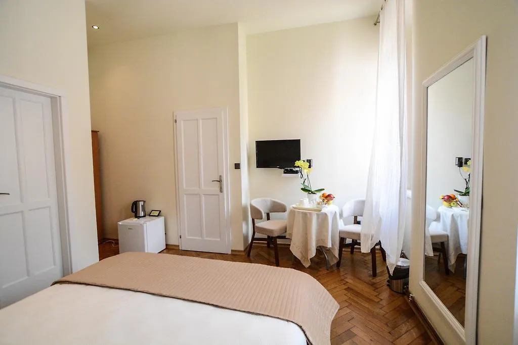City Center Rooms Pula Frühstückspension